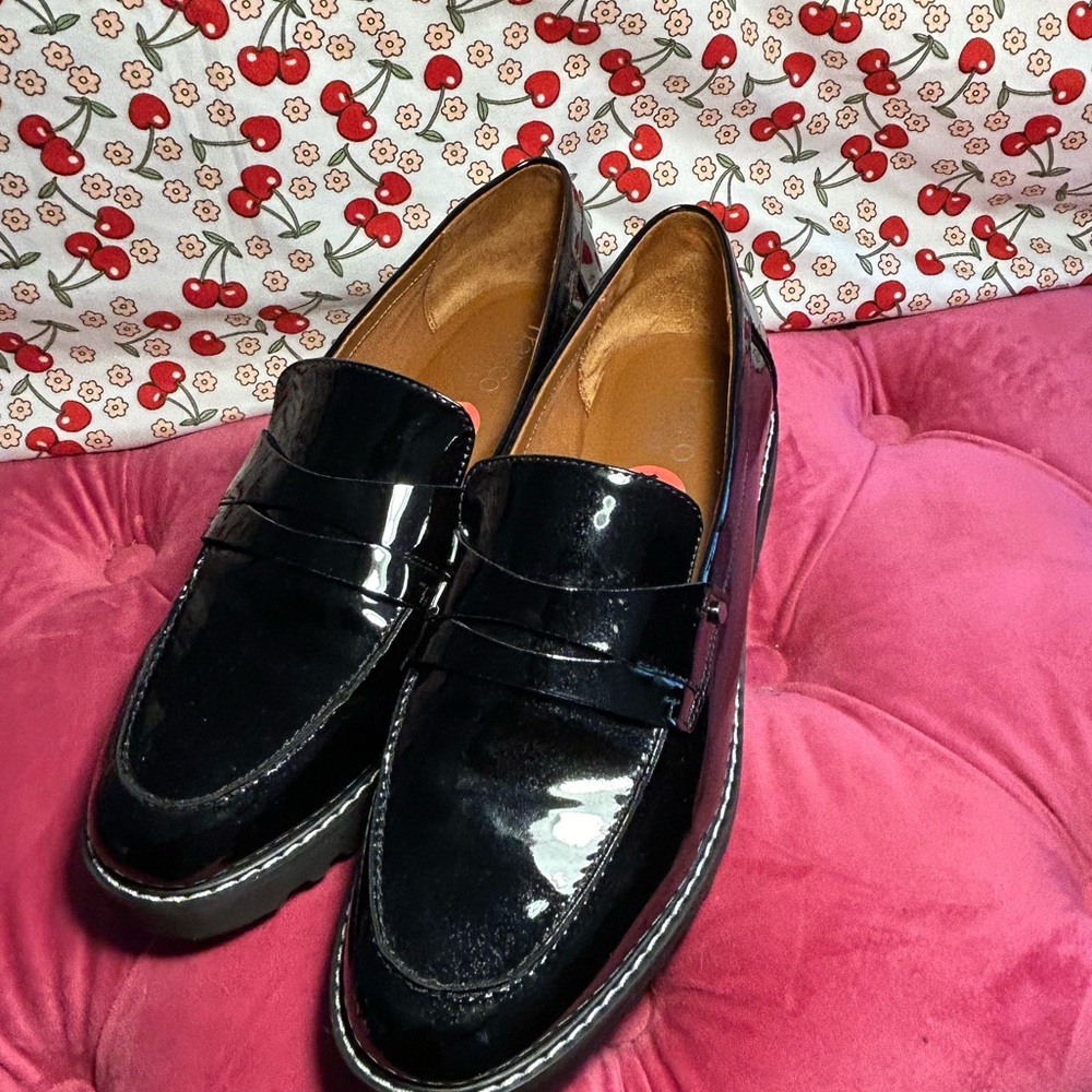 Black shiny loafers